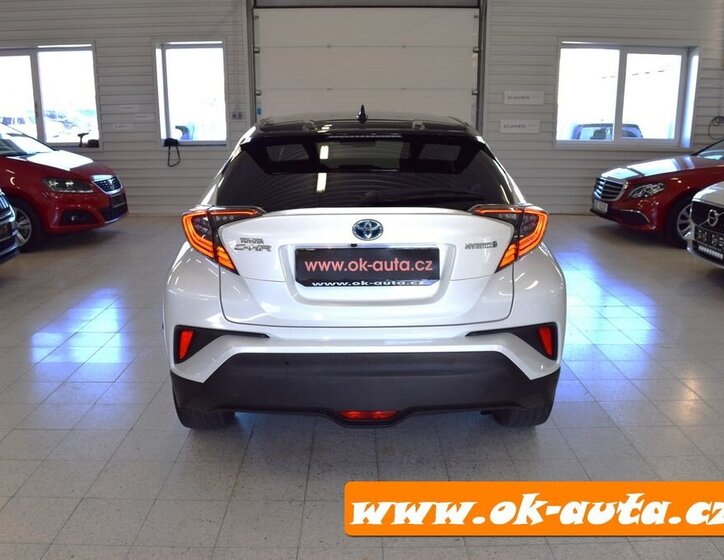 Toyota C-HR Hatchback 1,8 l 0
