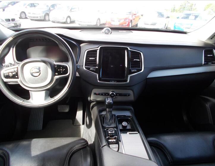 Volvo XC90 18