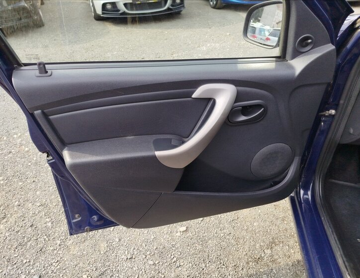 Dacia Sandero Hatchback 1,1 l 55 kw