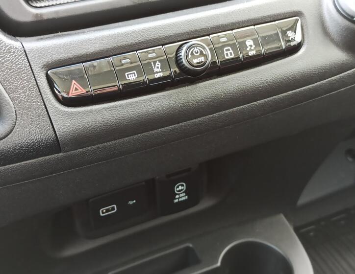 Toyota Proace Max 17