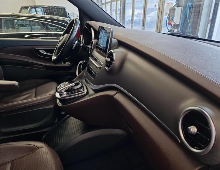 Mercedes-Benz Třídy V 17