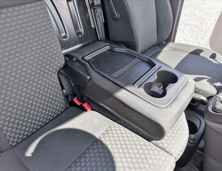 Ford Transit Connect 13