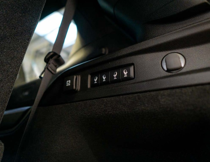 Jeep Grand Cherokee 8