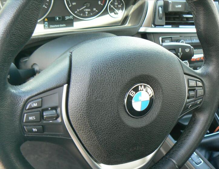 BMW Řada 3 12