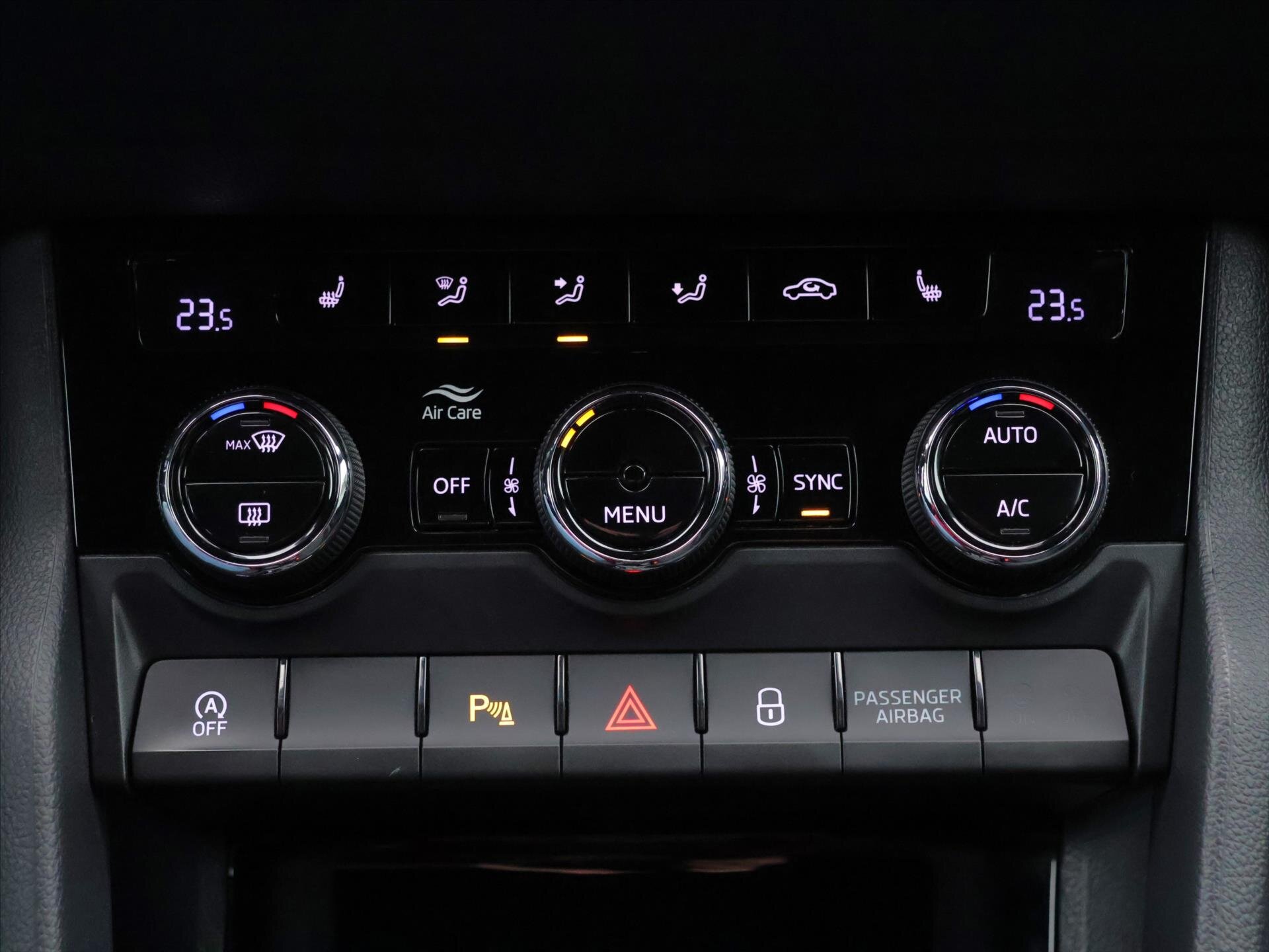 Škoda Karoq SUV / Terénní 2,0 l 140 kw