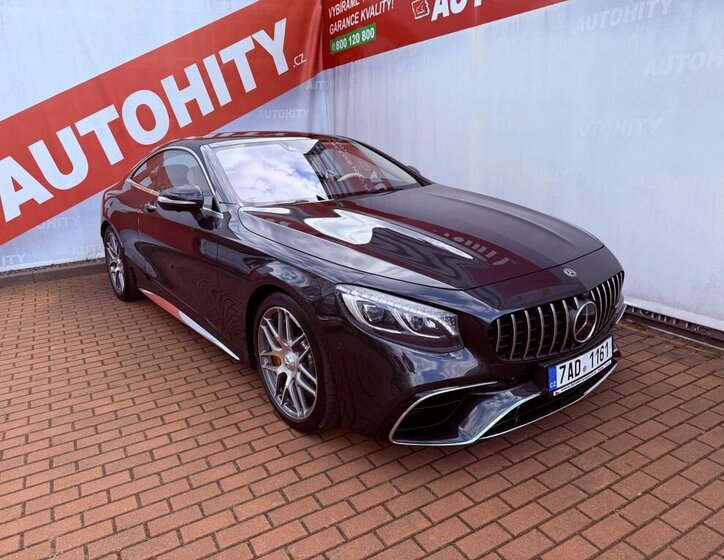 Mercedes-Benz Třídy S Kupé 4,0 l 450 kw