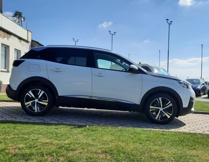 Peugeot 3008 9