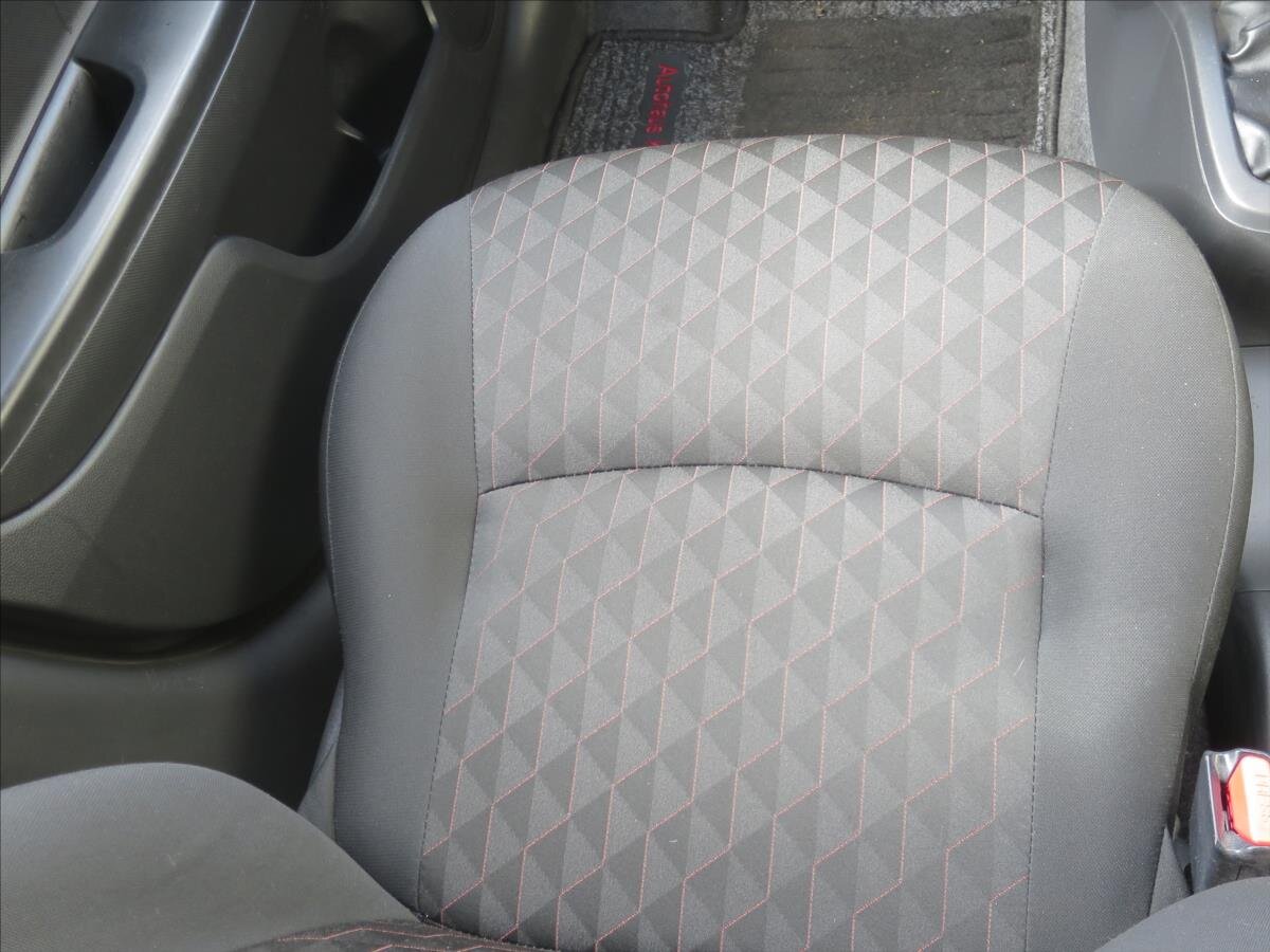 Mitsubishi Space Star Hatchback 1,2 l 52 kw