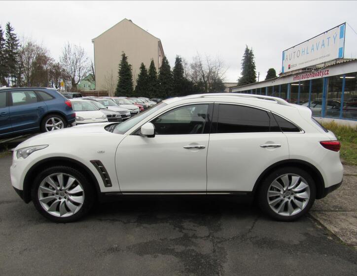 Infiniti FX30 7