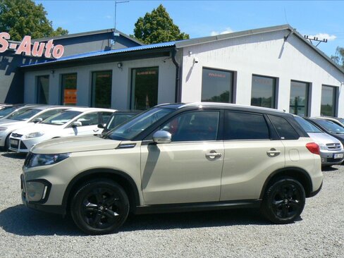 Suzuki Vitara SUV / Terénní 1,4 l 103 kw