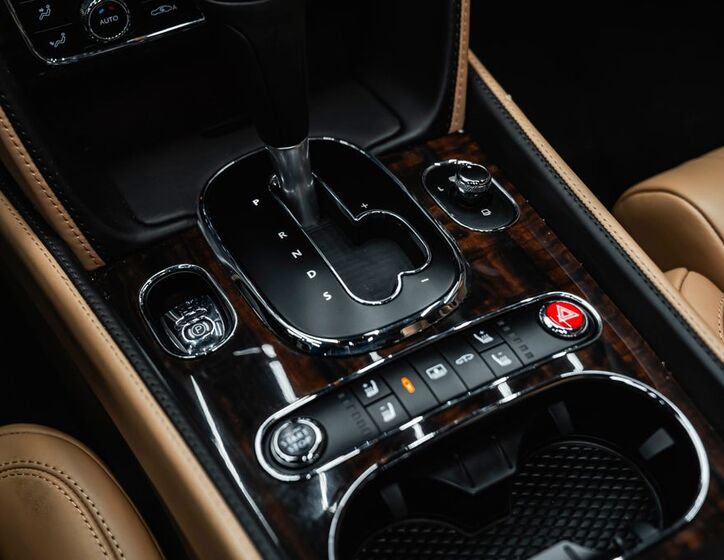 Bentley Flying Spur 12