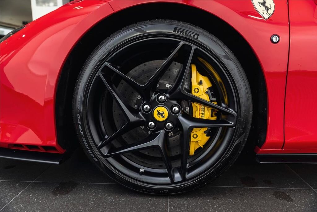 Ferrari Ostatní Kupé 3,9 l 530 kw