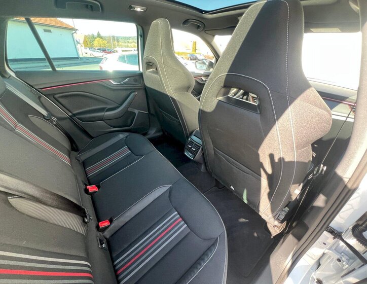 Škoda Scala Hatchback 1,0 l 85 kw