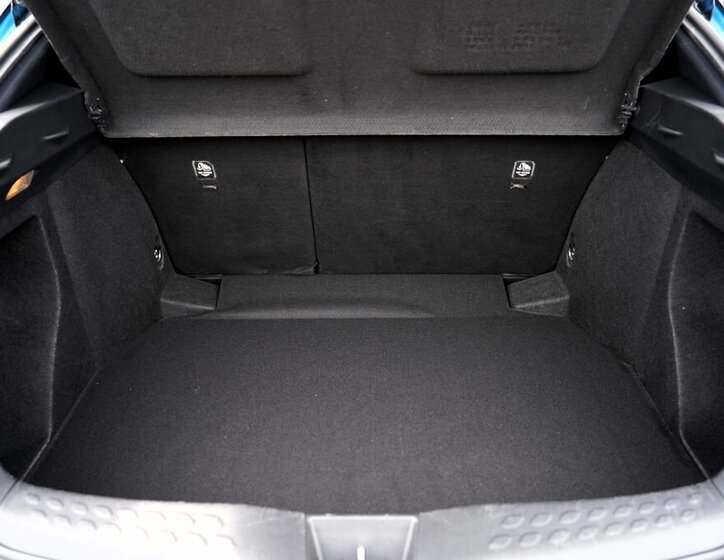 Toyota C-HR Hatchback 1,8 l 125 kw