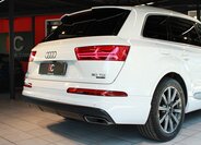 Audi Q7 10