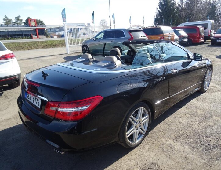 Mercedes-Benz Třídy E 7