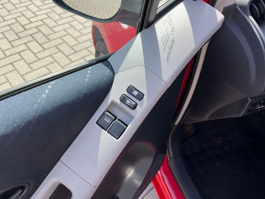 Toyota Yaris Hatchback 1,3 l 64 kw