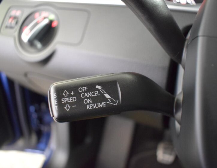 Volkswagen Passat Kombi 2,0 l 103 kw