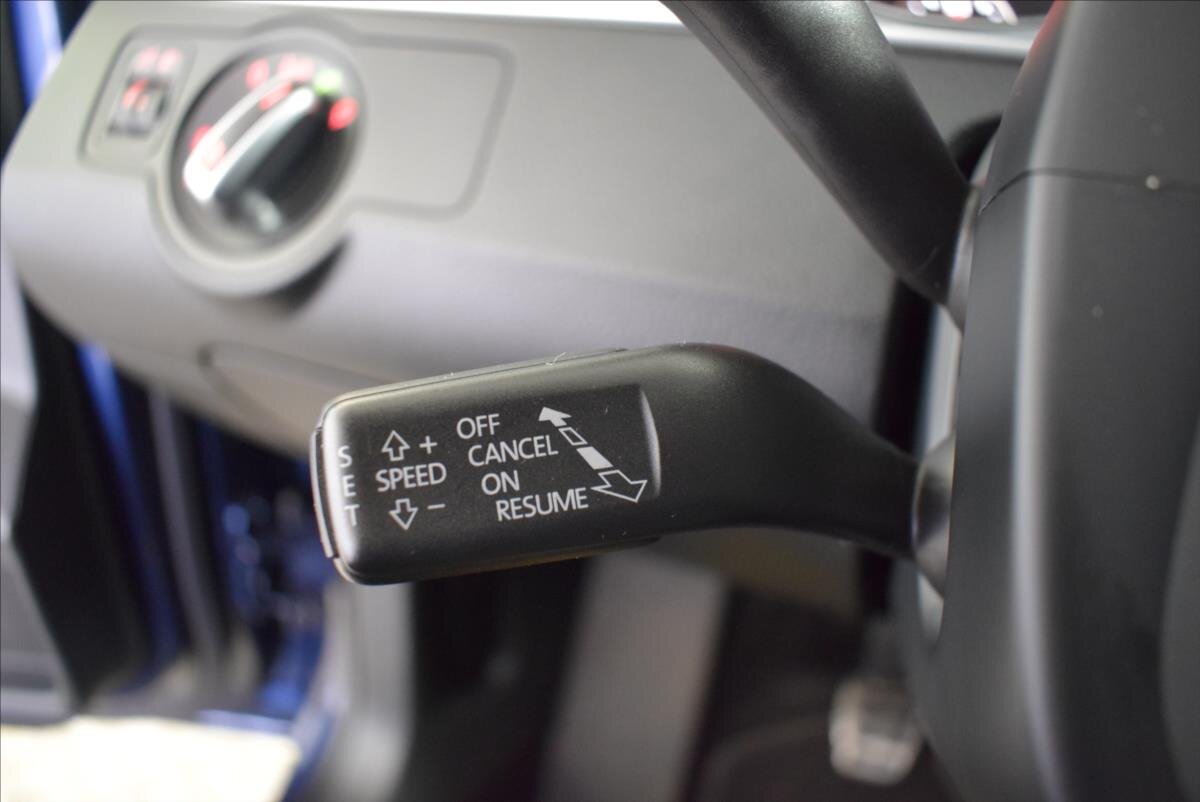 Volkswagen Passat Kombi 2,0 l 103 kw