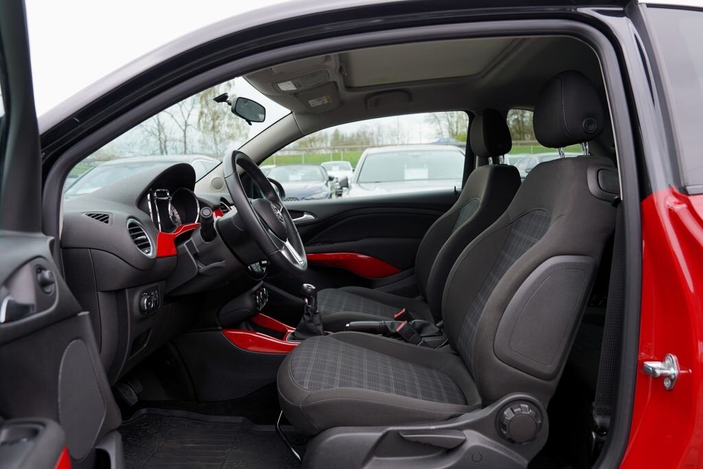 Opel Adam Hatchback 1,4 l 64 kw