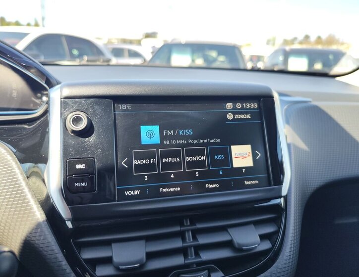 Peugeot 2008 SUV / Terénní 1,2 l 81 kw