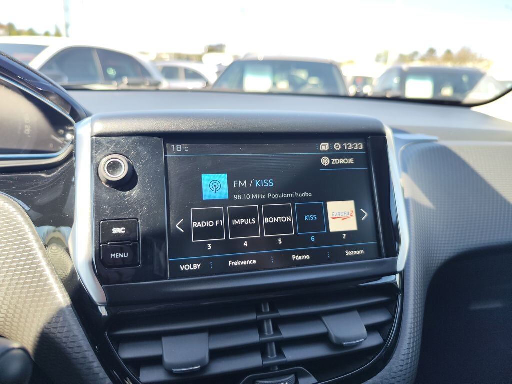 Peugeot 2008 SUV / Terénní 1,2 l 81 kw