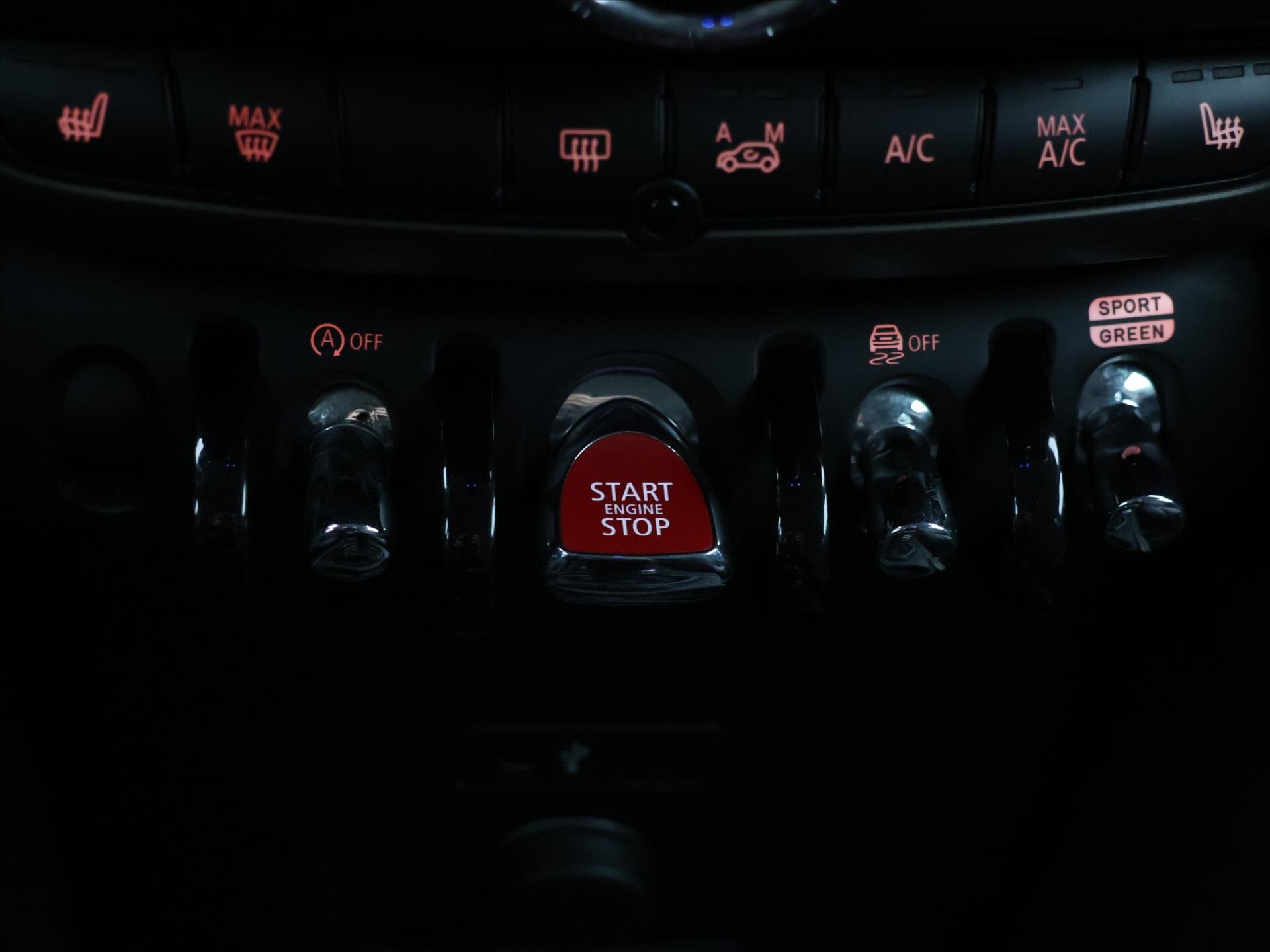 Mini Countryman SUV / Terénní 1,5 l 100 kw