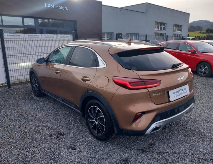 KIA XCeed 6