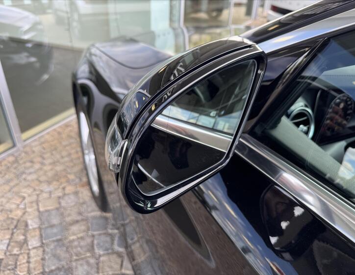 Mercedes-Benz Třídy E 29