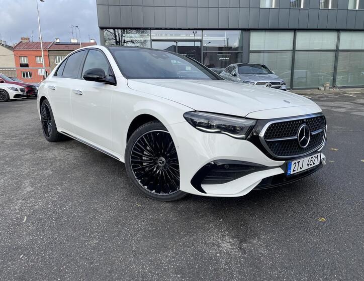 Mercedes-Benz Třídy E 1