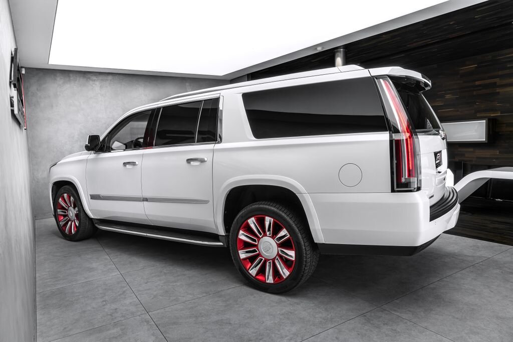 Cadillac Escalade SUV / Terénní 6,2 l 313 kw