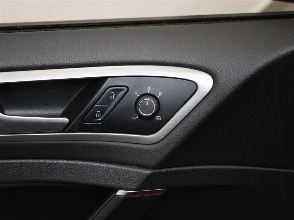 Volkswagen Golf Hatchback 1,2 l 81 kw