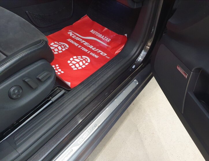 Audi A6 Allroad Kombi 3,0 l 176 kw