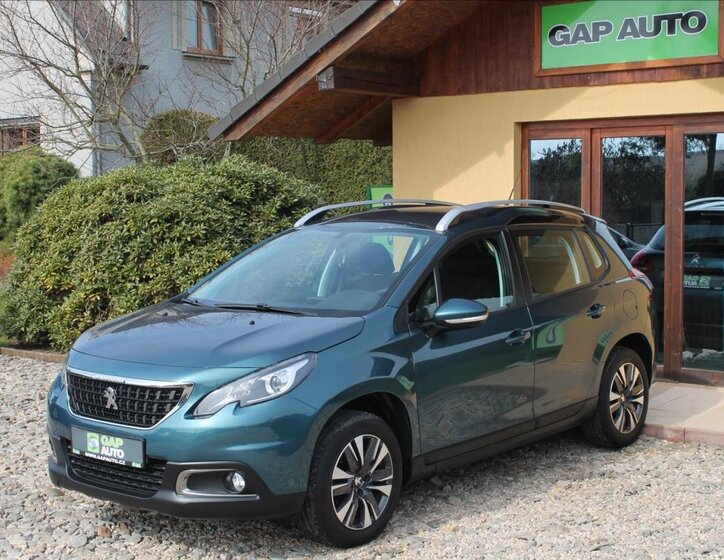 Peugeot 2008 SUV / Terénní 1,2 l 60 kw