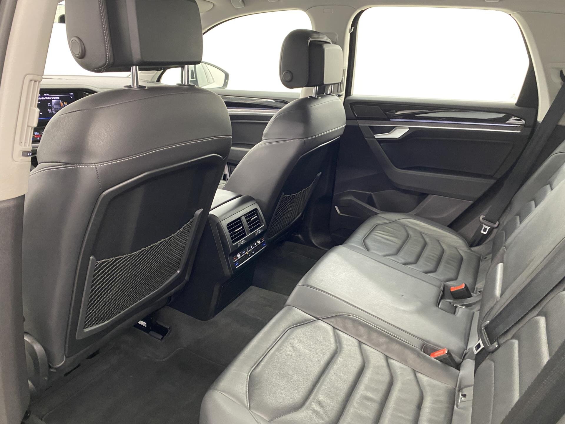 Volkswagen Touareg SUV / Terénní 3,0 l 170 kw