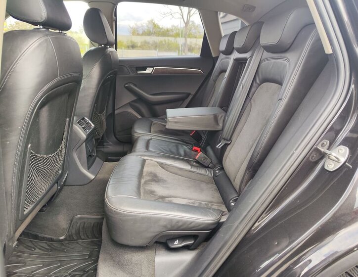 Audi Q5 SUV / Terénní 2,0 l 155 kw