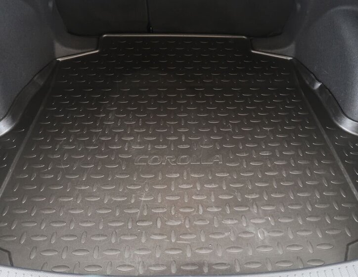 Toyota Corolla Sedan / Limuzína 1,8 l 72 kw