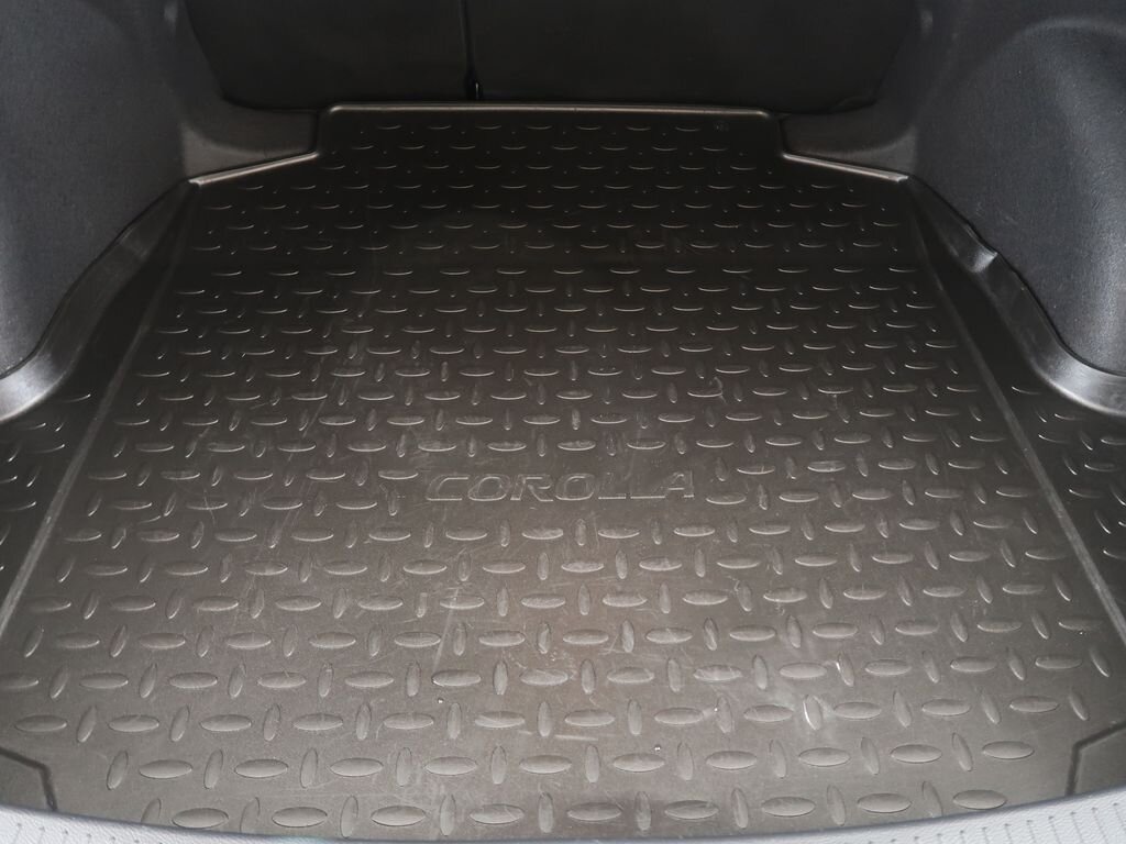 Toyota Corolla Sedan / Limuzína 1,8 l 72 kw