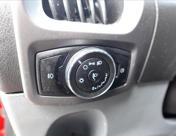 Ford Transit Custom Ostatní 2,0 l 77 kw