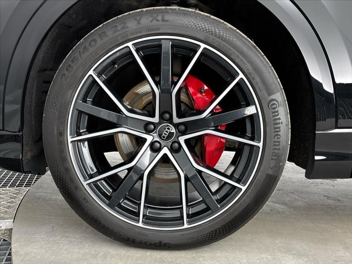 Audi Q8 SUV / Terénní 3,0 l 210 kw