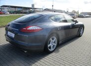 Porsche Panamera 4