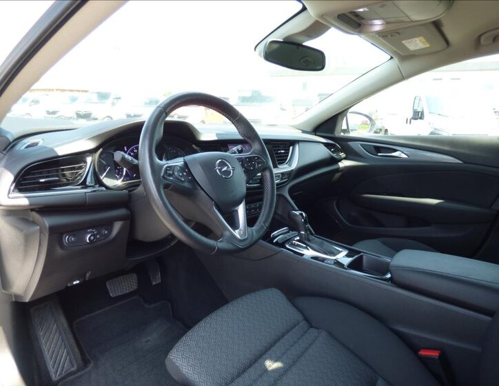 Opel Insignia Liftback 2,0 l 125 kw