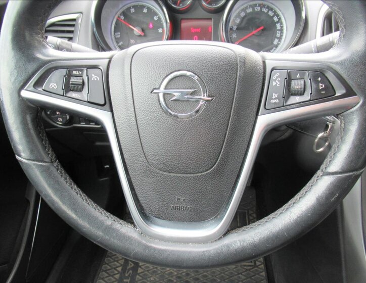 Opel Astra Kombi 2,0 l 121 kw