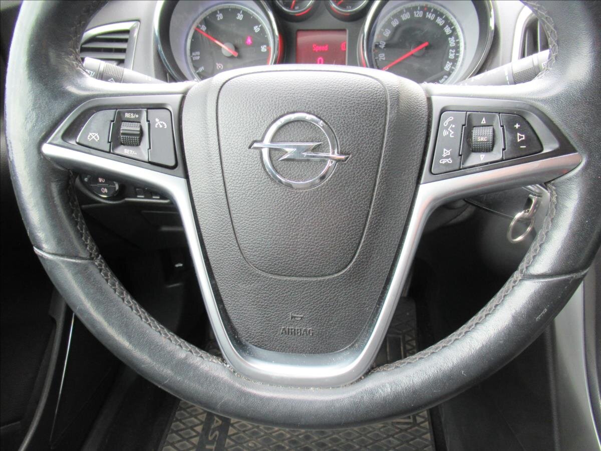 Opel Astra Kombi 2,0 l 121 kw