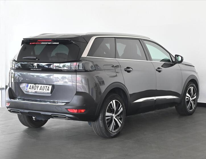 Peugeot 5008 3