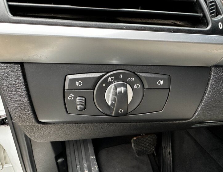 BMW X5 Kombi 3,0 l 180 kw