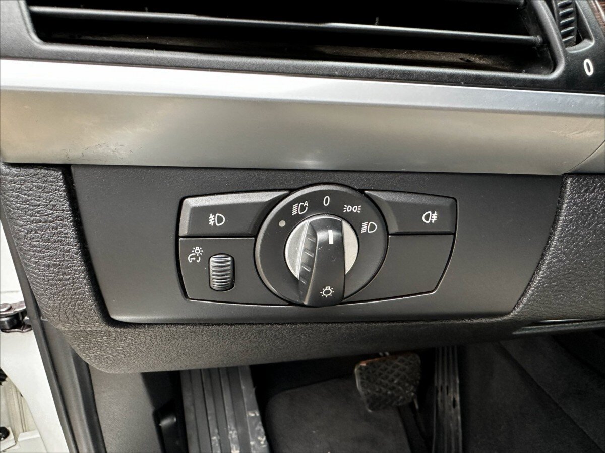 BMW X5 Kombi 3,0 l 180 kw