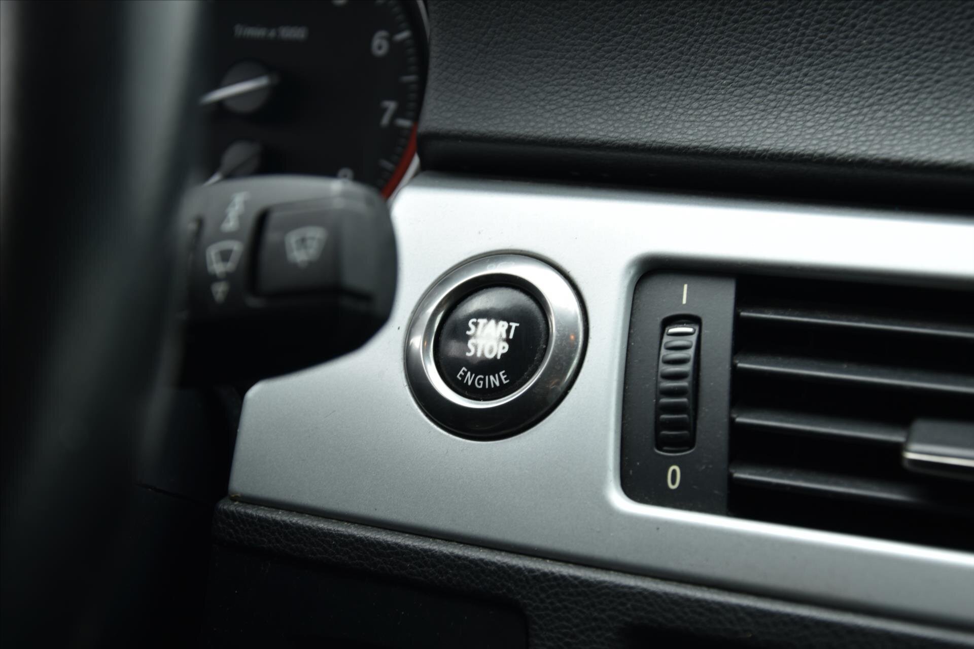 BMW Řada 3 Kupé 2,5 l 160 kw