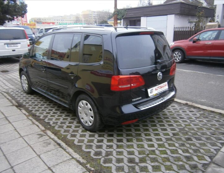 Volkswagen Touran Kombi 1,6 l 77 kw