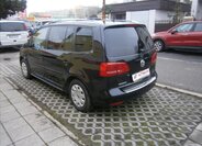 Volkswagen Touran Kombi 1,6 l 77 kw